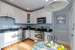 46 Eustis St, Cambridge, MA 02140 - Photo 5