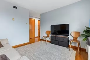 880 Broadway, Chelsea, MA 02150 - Photo 3
