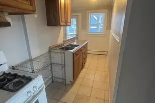 101 Cedar St, Haverhill, MA 01830 - Photo 5