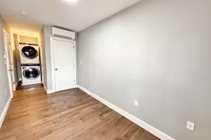 266 Lexington St, Boston, MA 02128 - Photo 15