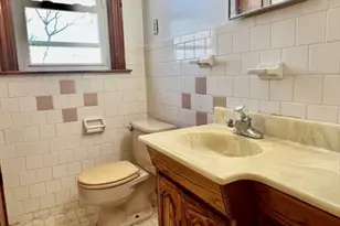 7 3rd Ave, Dudley, MA 01571 - Photo 17