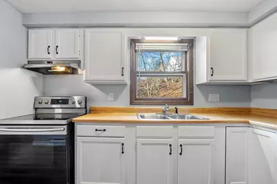 5 Catherine St, Clinton, MA 01510 - Photo 5