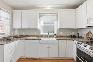 63 Central Ave, Medford, MA 02155 - Photo 9