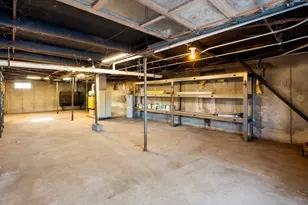 520 S Main St, Orange, MA 01364 - Photo 19