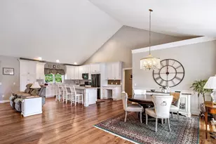 42 Aubin, Seekonk, MA 02771 - Photo 5