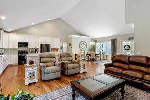 42 Aubin, Seekonk, MA 02771 - Photo 9