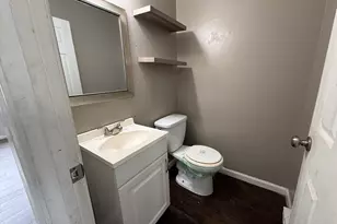 189 Essex St, Springfield, MA 01151 - Photo 7