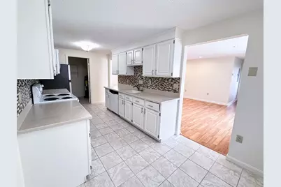 10 Ledgewood Way #18, Peabody, MA 01960 - Photo 11