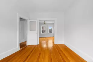 6 Parkway Rd, Brookline, MA 02445 - Photo 5