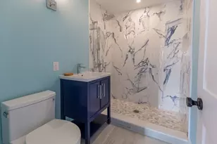 18 Beach St, Plymouth, MA 02360 - Photo 9