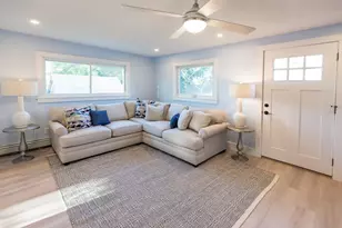 18 Beach St, Plymouth, MA 02360 - Photo 7