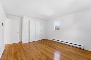 13-15 Decatur St, Springfield, MA 01151 - Photo 17