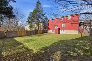 13-15 Decatur St, Springfield, MA 01151 - Photo 41