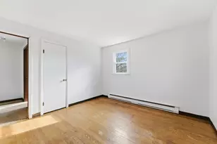 13-15 Decatur St, Springfield, MA 01151 - Photo 31