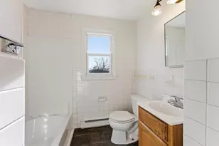 13-15 Decatur St, Springfield, MA 01151 - Photo 11