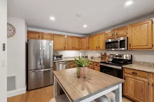 610 Ridgefield Cir, Clinton, MA 01510 - Photo 11