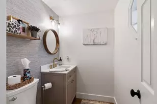 610 Ridgefield Cir, Clinton, MA 01510 - Photo 13