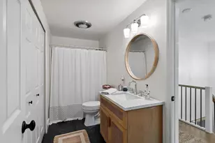 610 Ridgefield Cir, Clinton, MA 01510 - Photo 25