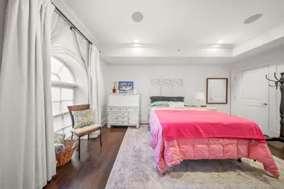 616 E 4th St #301, Boston, MA 02127 - Photo 11