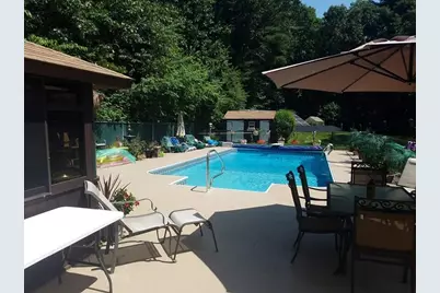 49 Pleasant St, Lunenburg, MA 01462 - Photo 23