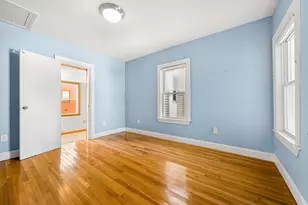 4 Belle Isle Ave, Revere, MA 02151 - Photo 9