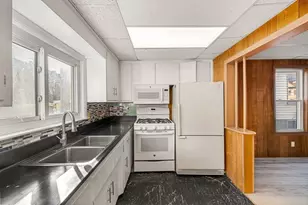 4 Belle Isle Ave, Revere, MA 02151 - Photo 5