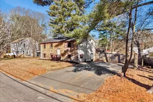 37 Annawon Dr, Halifax, MA 02338 - Photo 3