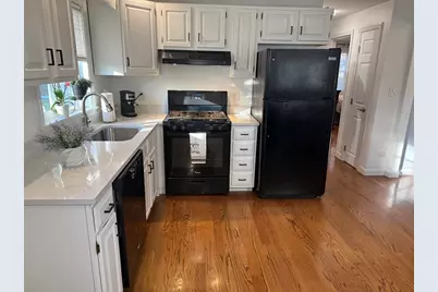 34 Golden Hills Rd, Saugus, MA 01906 - Photo 7