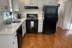 34 Golden Hills Rd, Saugus, MA 01906 - Photo 7