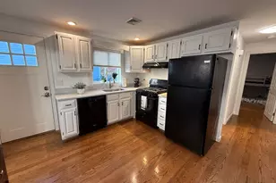 34 Golden Hills Rd, Saugus, MA 01906 - Photo 9