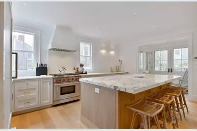51 Fair St, Nantucket, MA 02554 - Photo 19