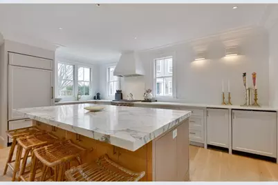 51 Fair St, Nantucket, MA 02554 - Photo 21