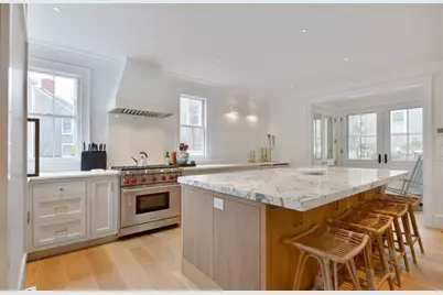 51 Fair St, Nantucket, MA 02554 - Photo 19