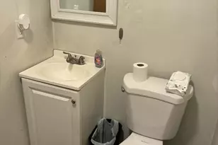 128 Cedar St, New Bedford, MA 02740 - Photo 5