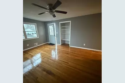 36 Daley St, Chicopee, MA 01013 - Photo 5