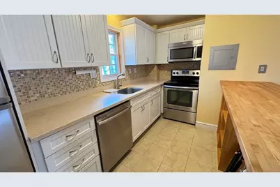 31 Arlington Rd #6, Woburn, MA 01801 - Photo 7