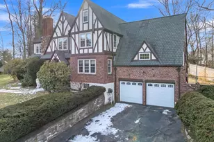 493 Salisbury St, Worcester, MA 01609 - Photo 1