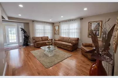 62 Golden Hills Rd, Saugus, MA 01906 - Photo 3