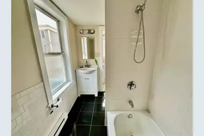 8 Allen #2, Cambridge, MA 02140 - Photo 5