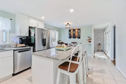 20 Washburn St, Attleboro, MA 02703 - Photo 5