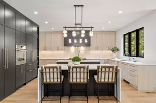 68 Locust Ln, Needham, MA 02492 - Photo 9