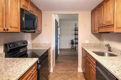 51 Melrose St #4D, Melrose, MA 02176 - Photo 5