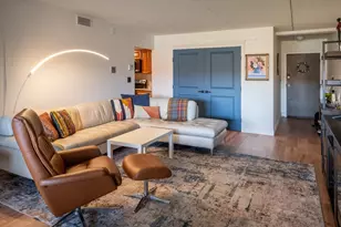 51 Melrose St, Melrose, MA 02176 - Photo 3