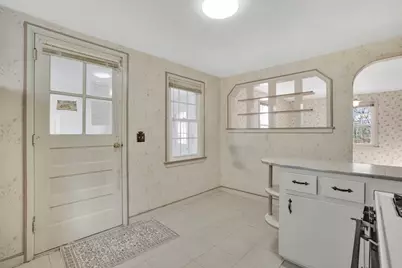 865 S Branch Pkwy, Springfield, MA 01118 - Photo 11