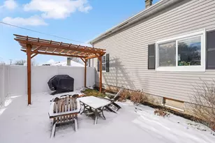 101 Huntington Ave, Chicopee, MA 01020 - Photo 31