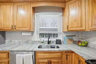 358 Underwood St, Holliston, MA 01746 - Photo 9