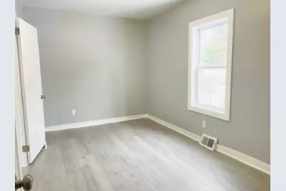 155 Oak St #1, Taunton, MA 02780 - Photo 5