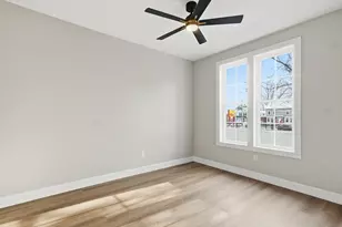 8 Vine St, Haverhill, MA 01830 - Photo 17