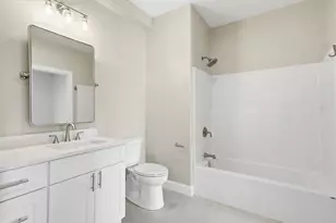 8 Vine St, Haverhill, MA 01830 - Photo 13