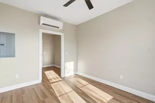 8 Vine St, Haverhill, MA 01830 - Photo 17